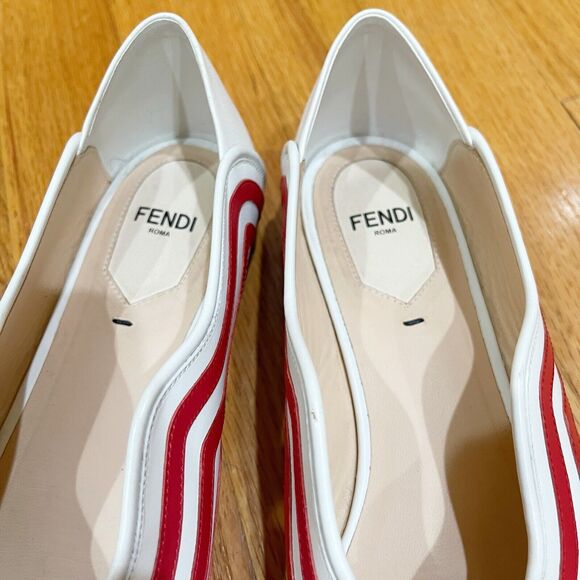Fendi Peep Toe Summer Flats Womens Size 7.5 Red Leather Wave READ DESCRIPTION - Picture 4 of 15